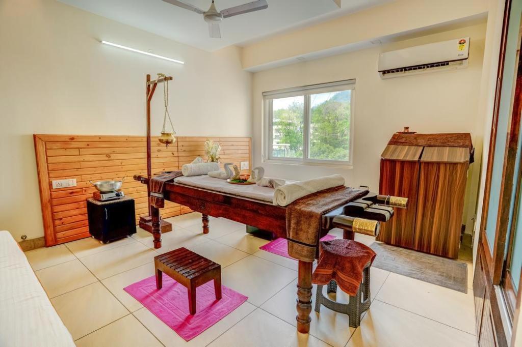 Golden Healing Journeys Homestay Rishīkesh Exterior foto
